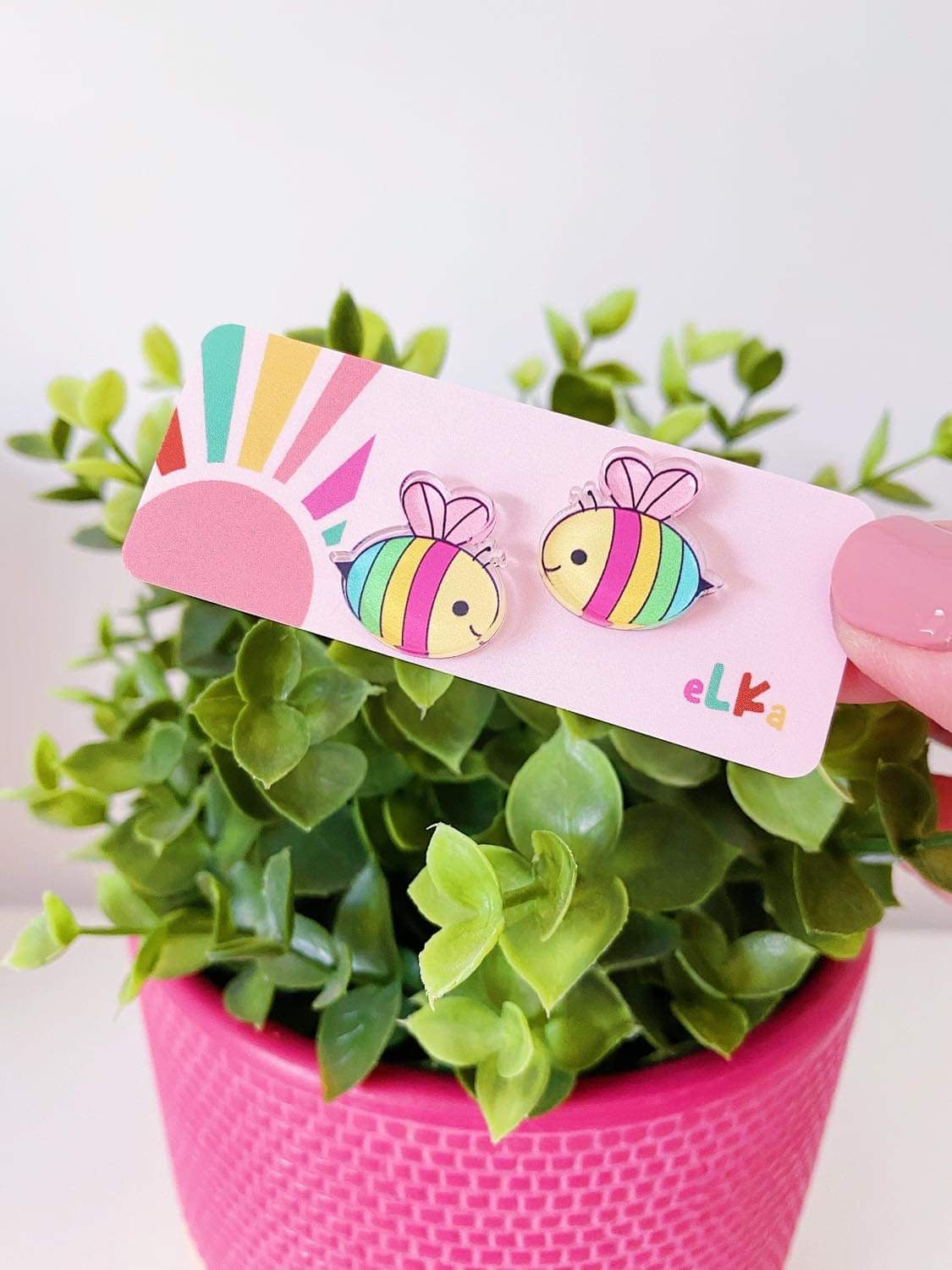 Bella the Rainbow Bee