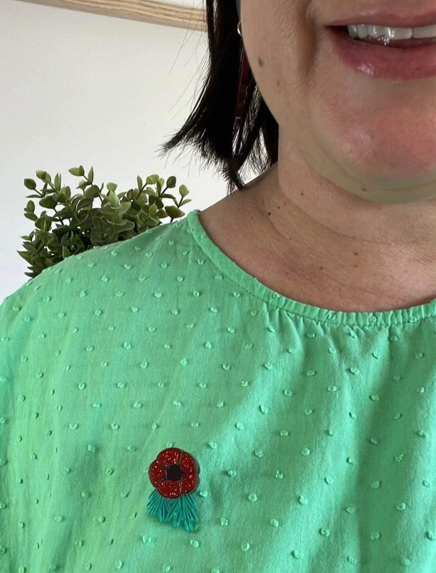 SINGLE Poppy & Rosemary PIN - Red Glitter & Green Mirror