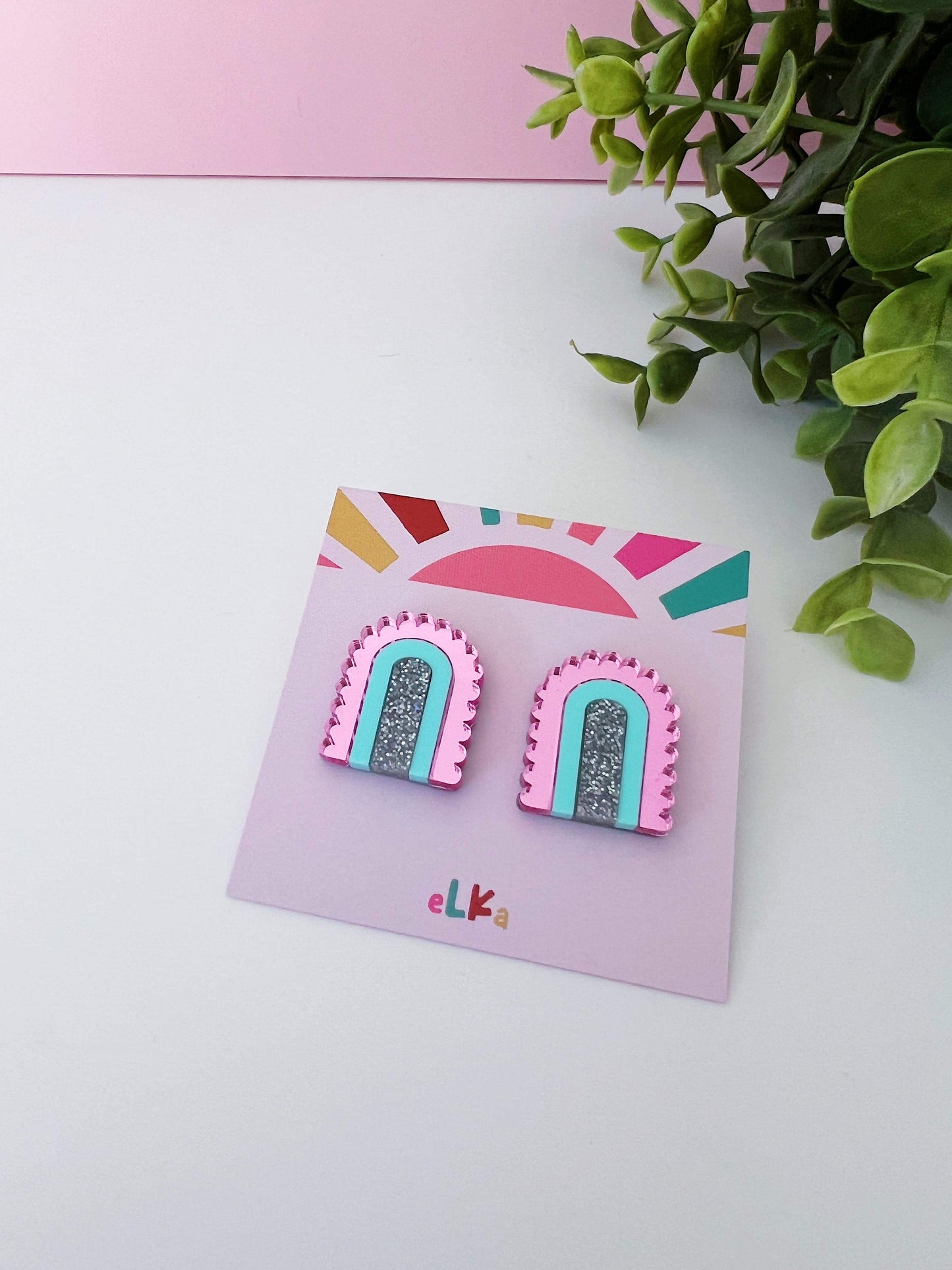 Frilly Archway Studs - Choose Your Colour